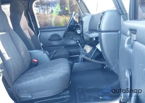 2005 Jeep Wrangler X from USA, damaged, VIN 1J4FA39S35P333511